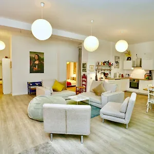  Apartment Ruhige City-oase Am Hauptbahnhof Germany